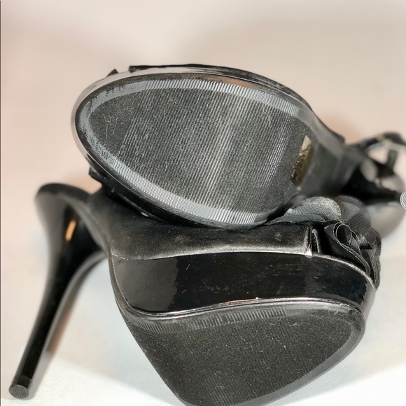 3 for $15 Heart D Size 5.5 Black Heels - Picture 4 of 7